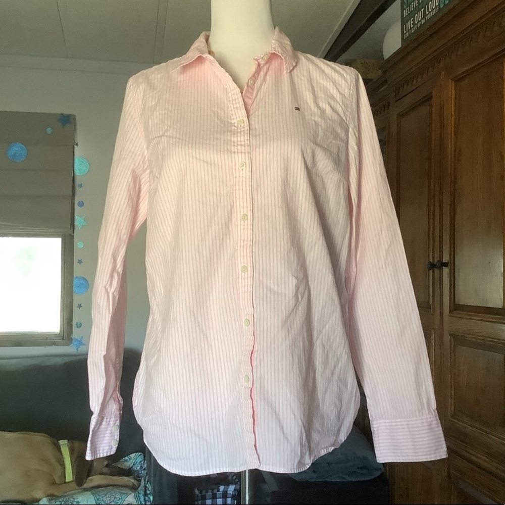‼️5/$20 TOP SALE‼️ Tommy Hilfiger Classic Oxford✨